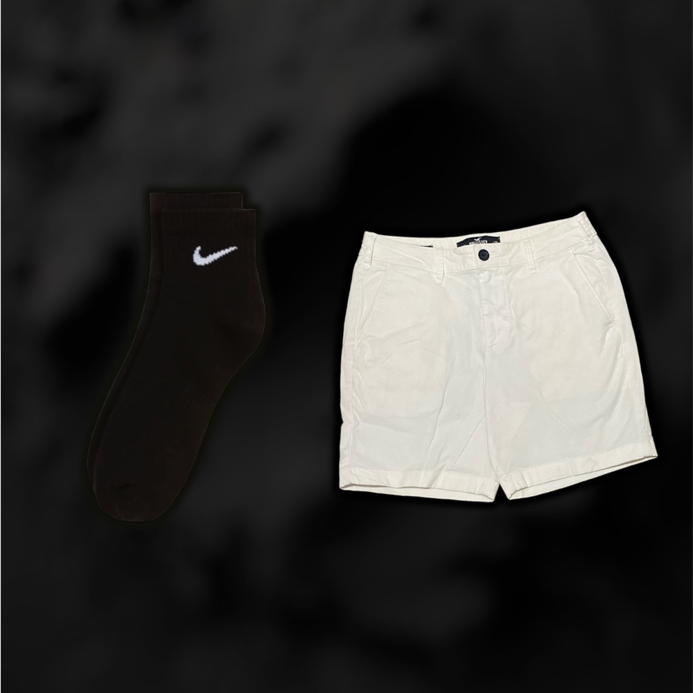 7” Never Worn Size 31 Flat Front Hollister Shorts Paired with Socks and Draws